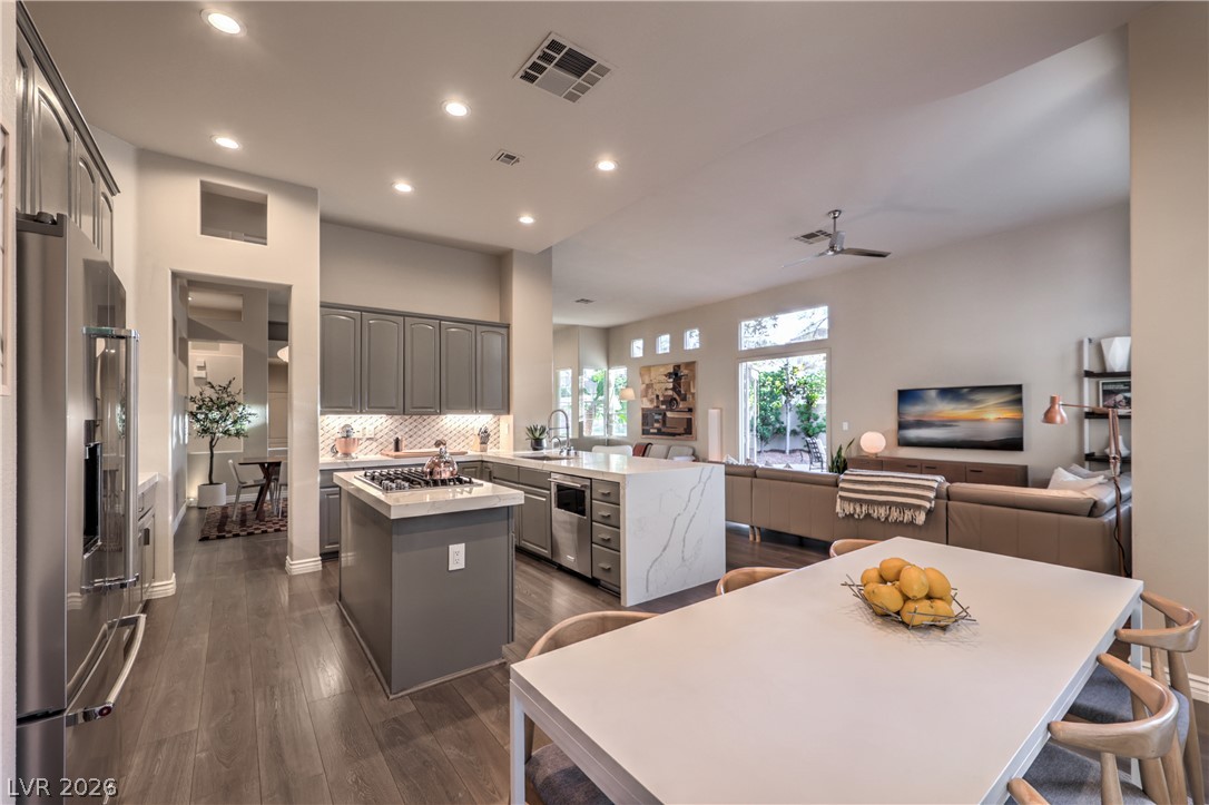 Photo 17 of 49, 8808 Quadro Court
