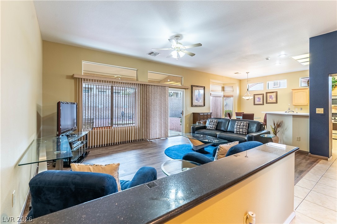 Photo 6 of 32, 3101 Hawksdale Drive