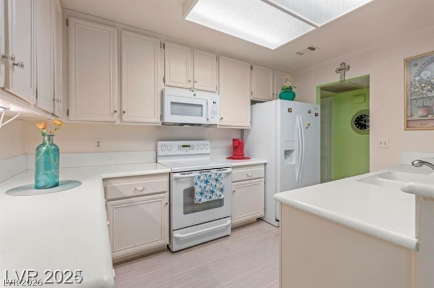 Photo 6 of 27, 3255 Liahona Way