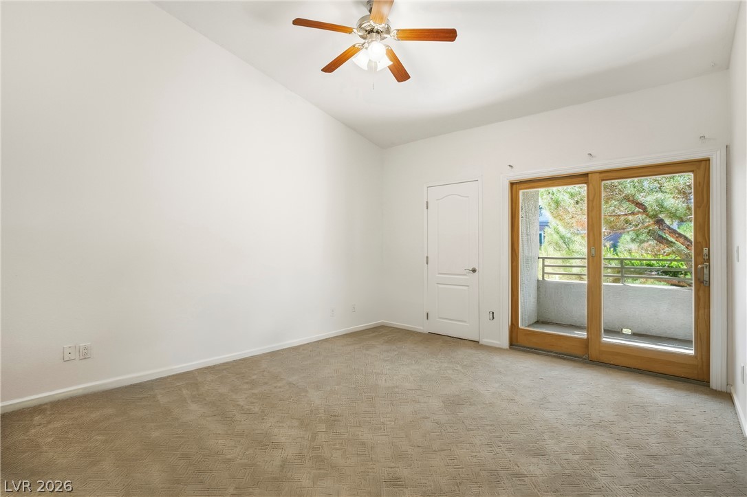 Photo 13 of 41, 10217 King Henry Avenue #202