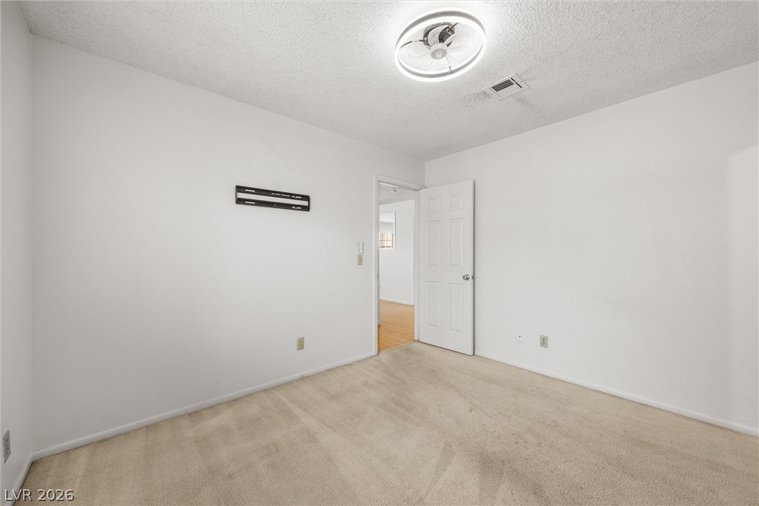 Photo 17 of 22, 5576 W Rochelle Avenue #23D
