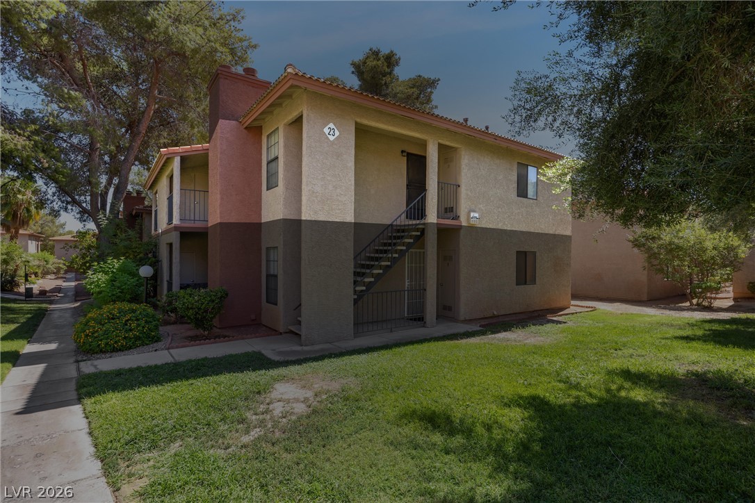 Photo 21 of 22, 5576 W Rochelle Avenue #23D