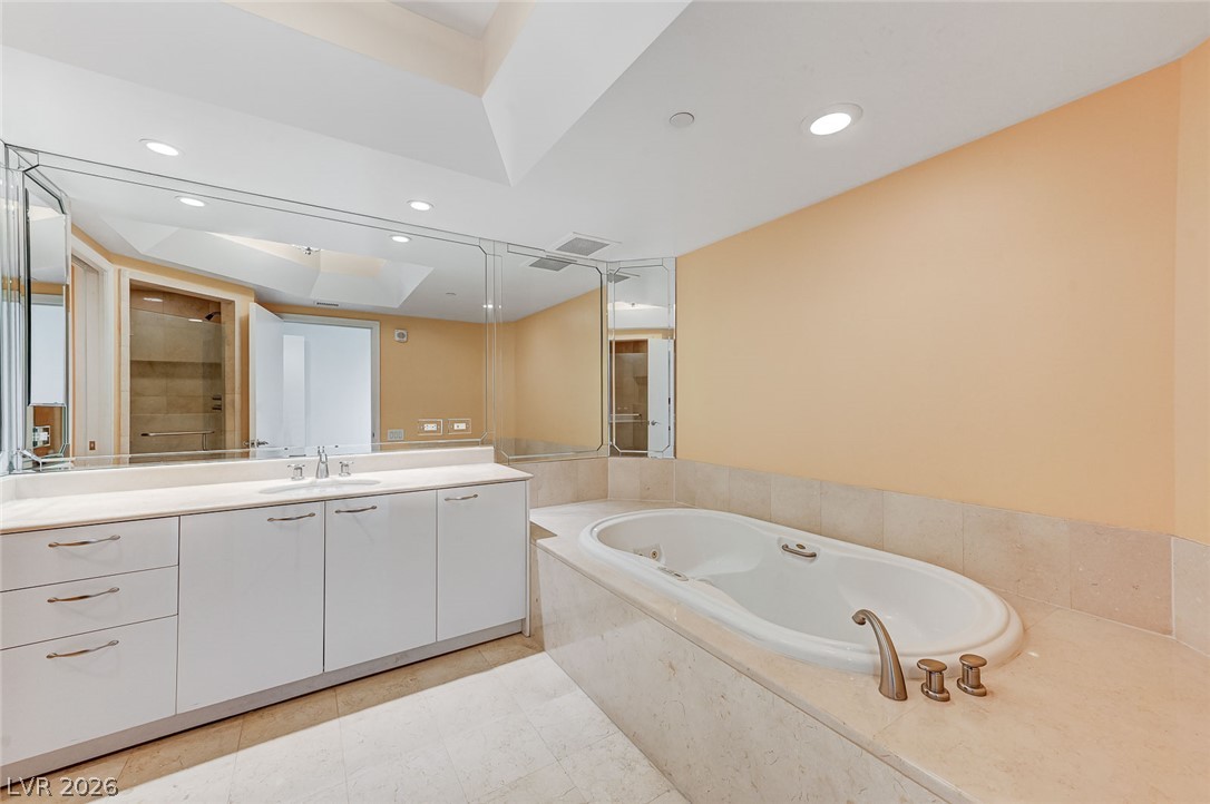 Photo 46 of 52, 2777 Paradise Road #603
