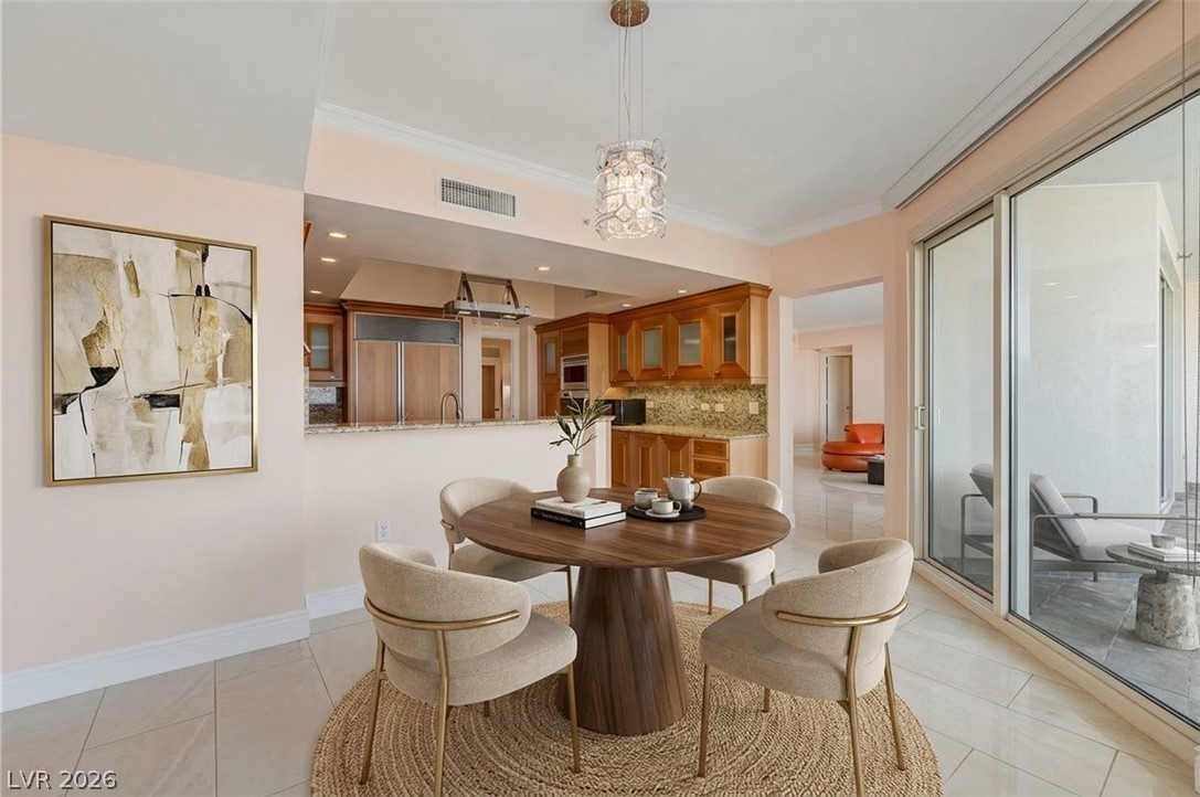 Photo 13 of 52, 2777 Paradise Road #603