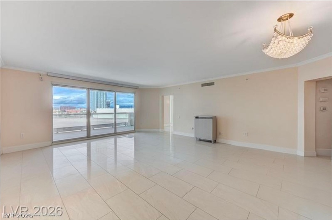 Photo 8 of 52, 2777 Paradise Road #603