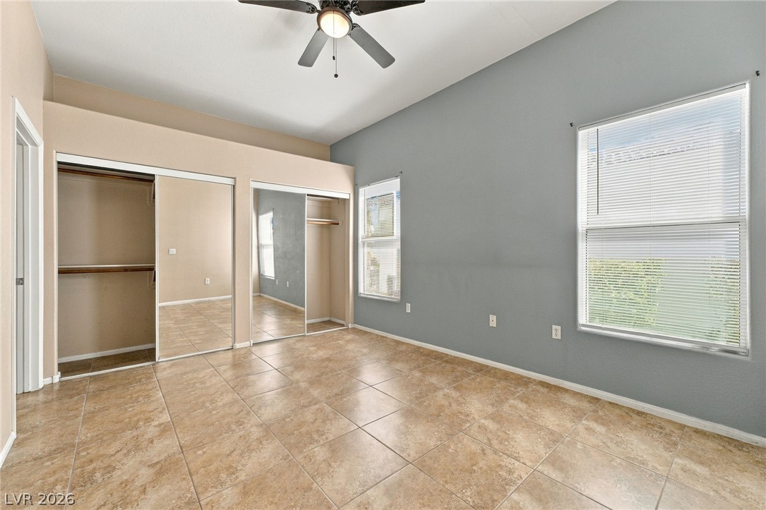 Photo 16 of 34, 2305 W Horizon Ridge Parkway #211