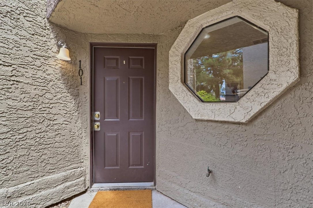 Photo 5 of 5042 S Rainbow Boulevard #101