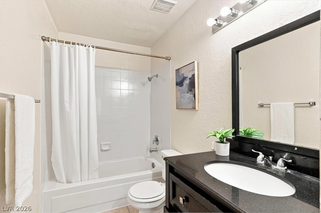 Photo 25 of 33, 5042 S Rainbow Boulevard #101