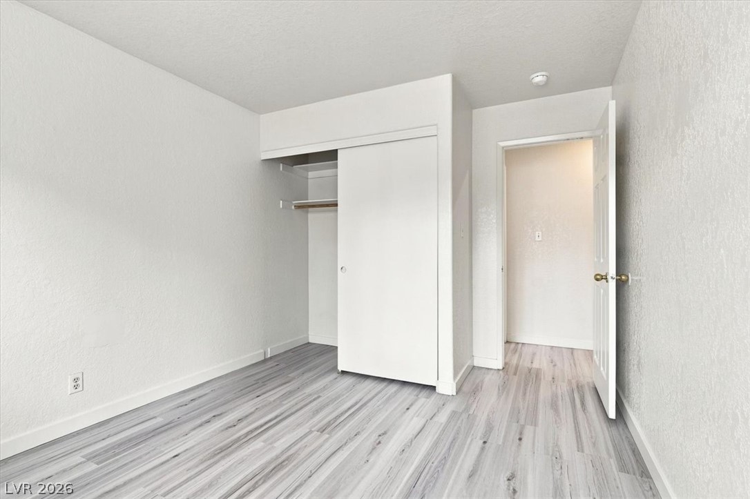 Photo 27 of 33, 5042 S Rainbow Boulevard #101