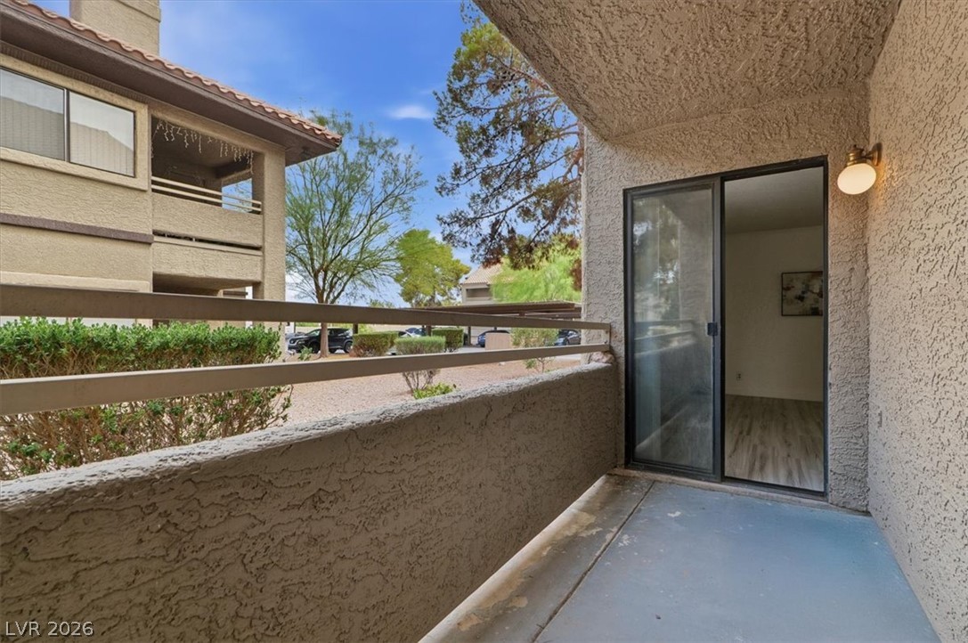 Photo 17 of 33, 5042 S Rainbow Boulevard #101