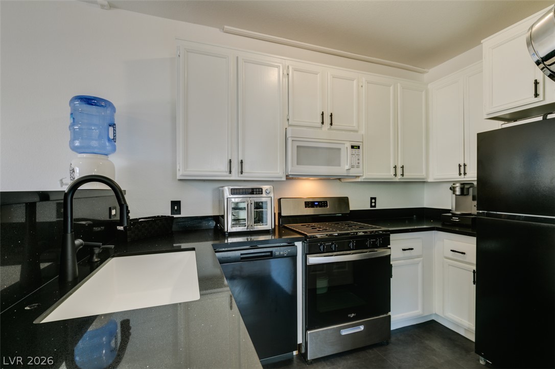 Photo 26 of 40, 4730 E Craig Road #1166