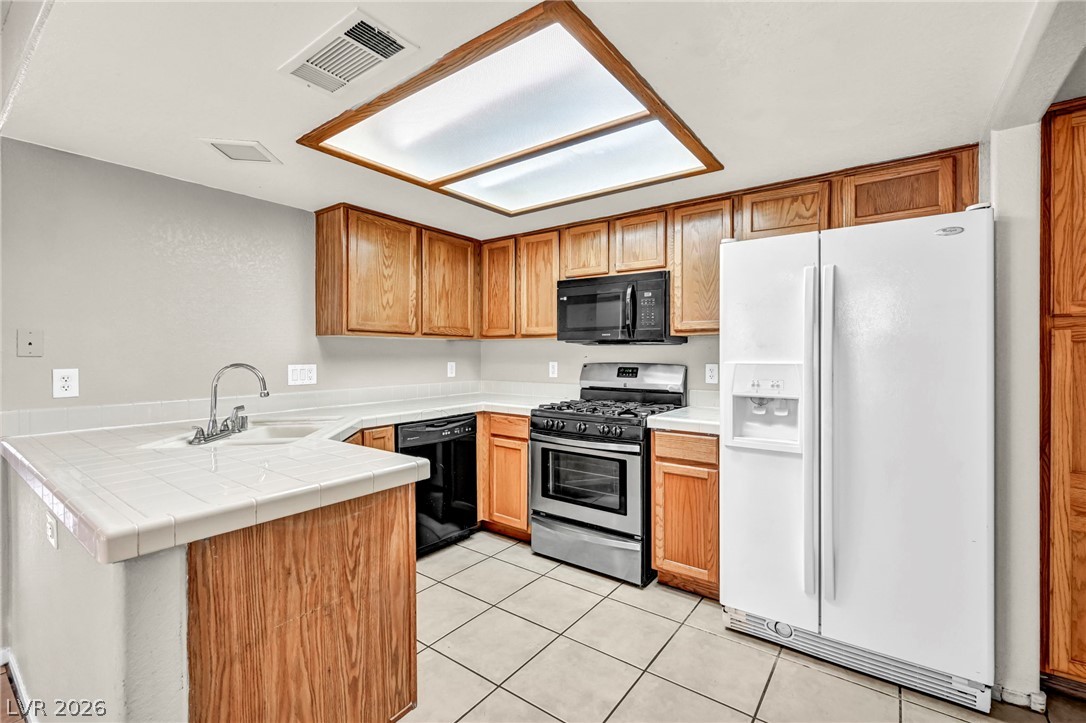 Photo 14 of 40, 1517 Bellglen Drive