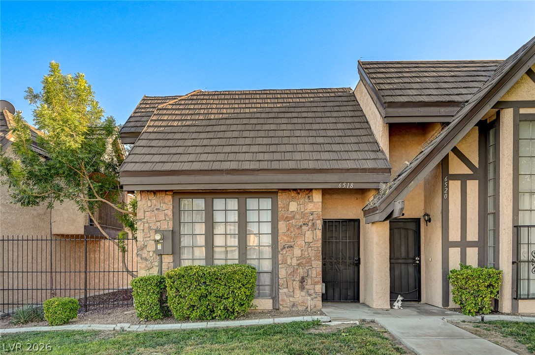Photo 3 of 6518 Ironbark Lane