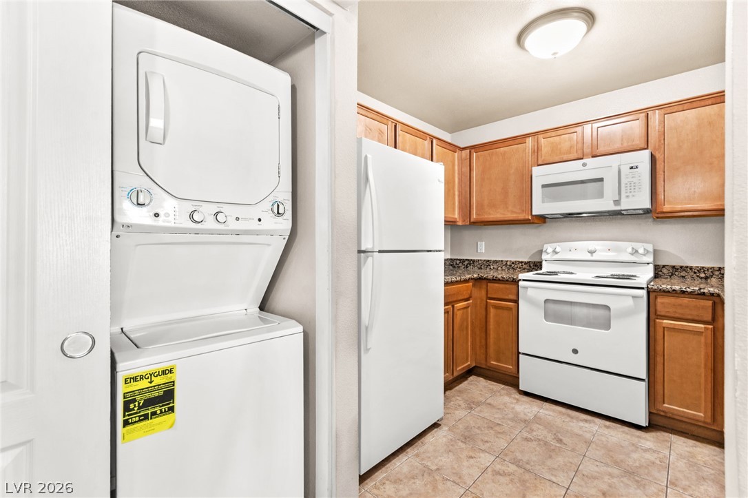 Photo 10 of 29, 7720 Secret Shore Drive #202