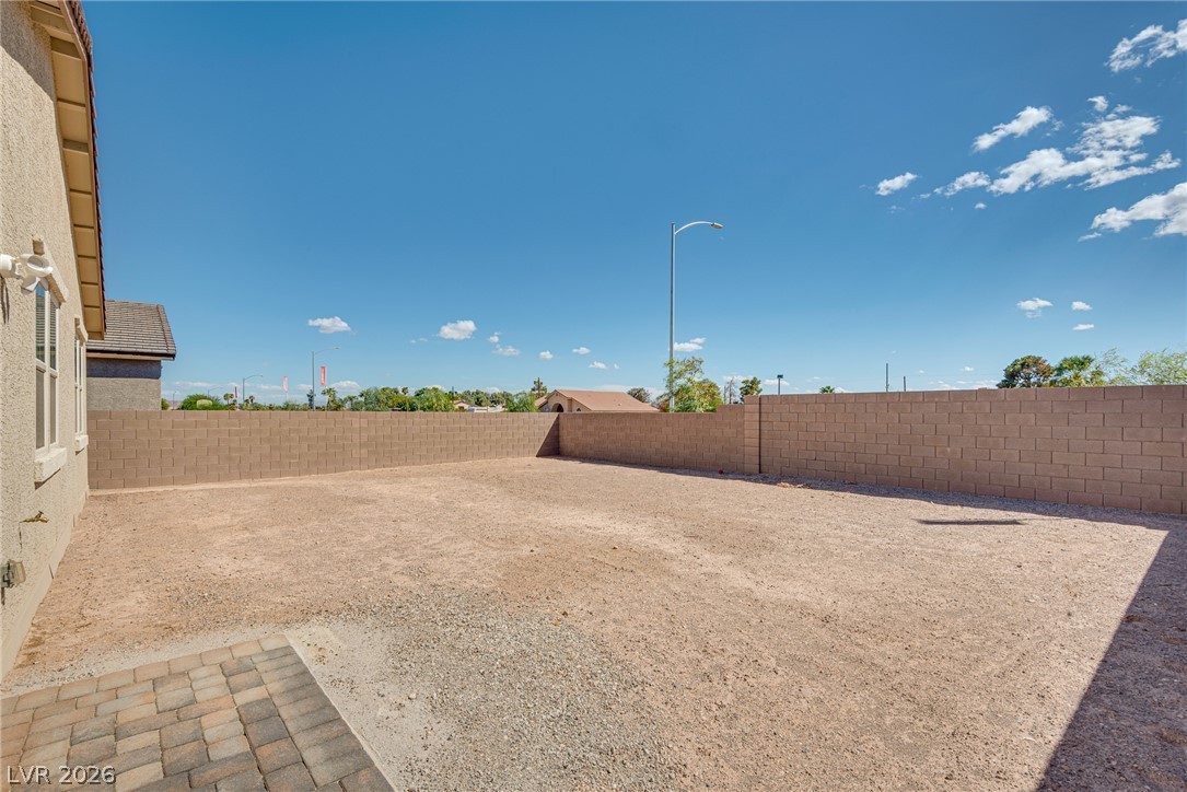 Photo 3 of 4715 Tindra Avenue