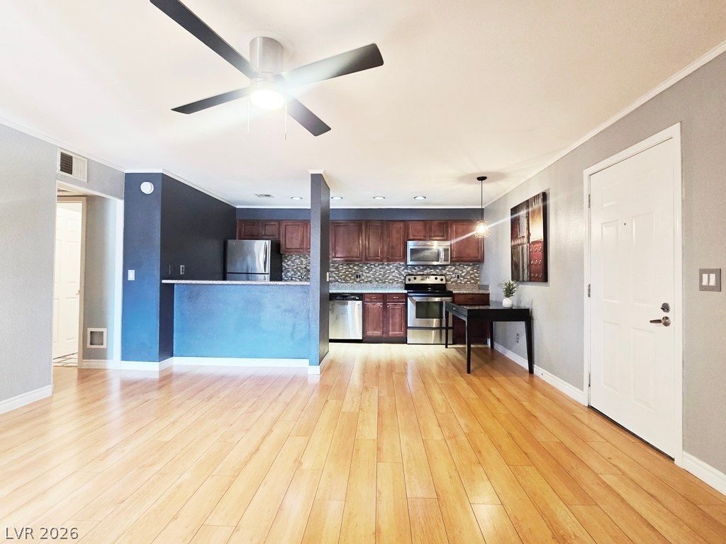 Photo 9 of 40, 5207 Indian River Drive #246