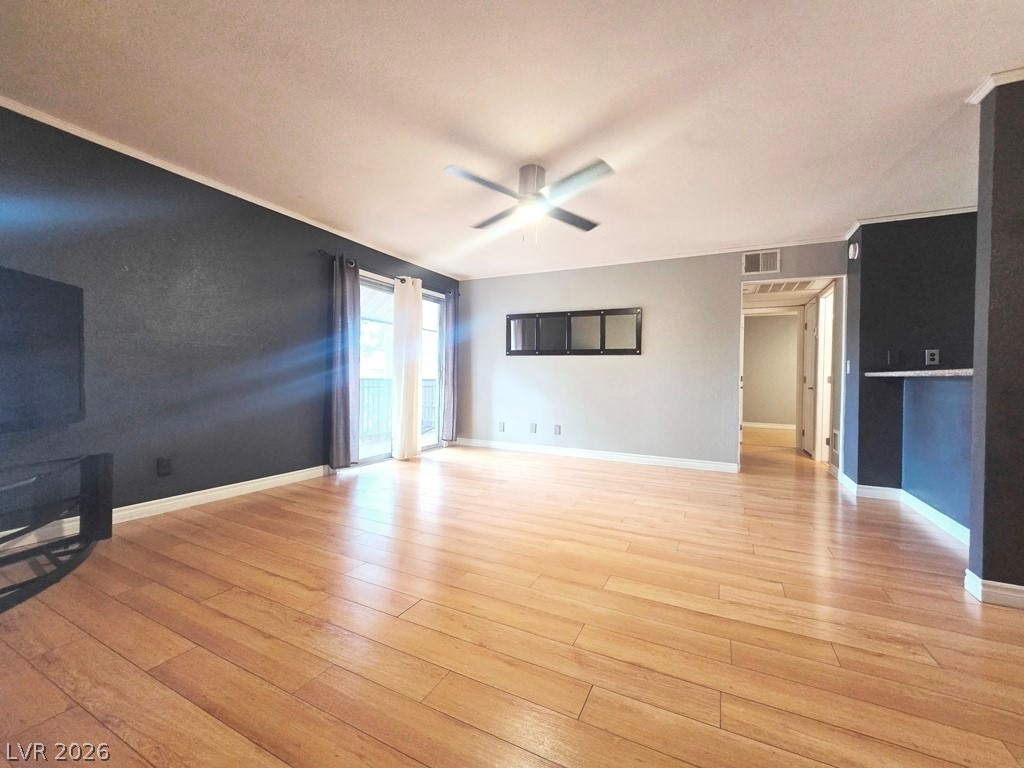 Photo 7 of 40, 5207 Indian River Drive #246