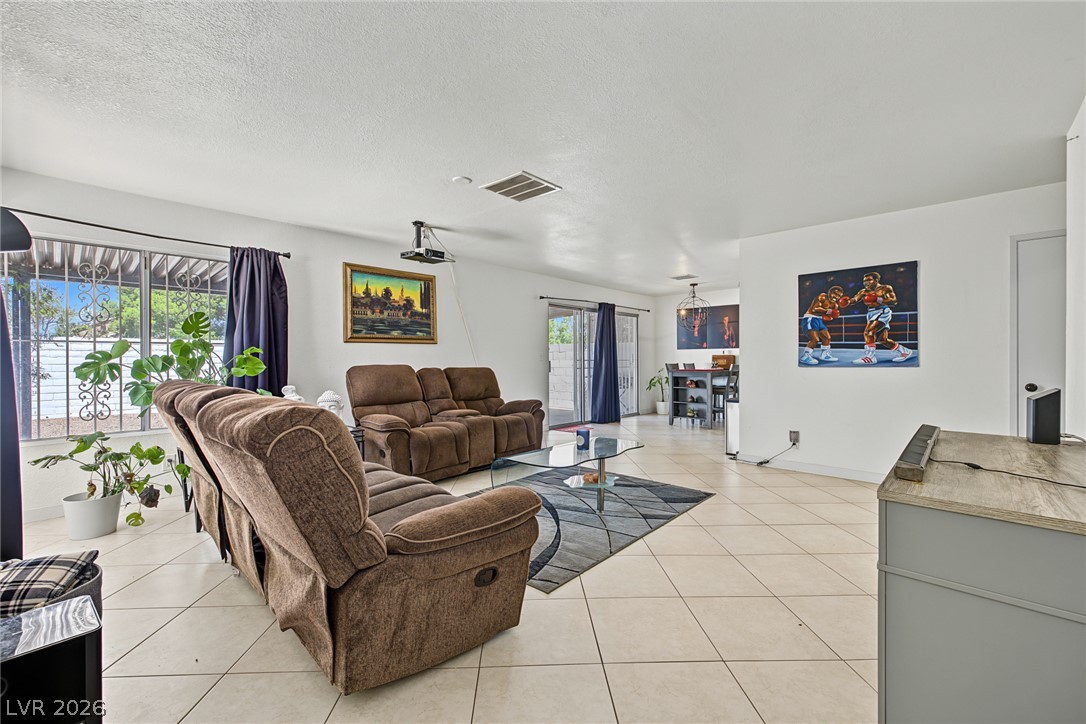 Photo 7 of 28, 6992 Quarry Drive