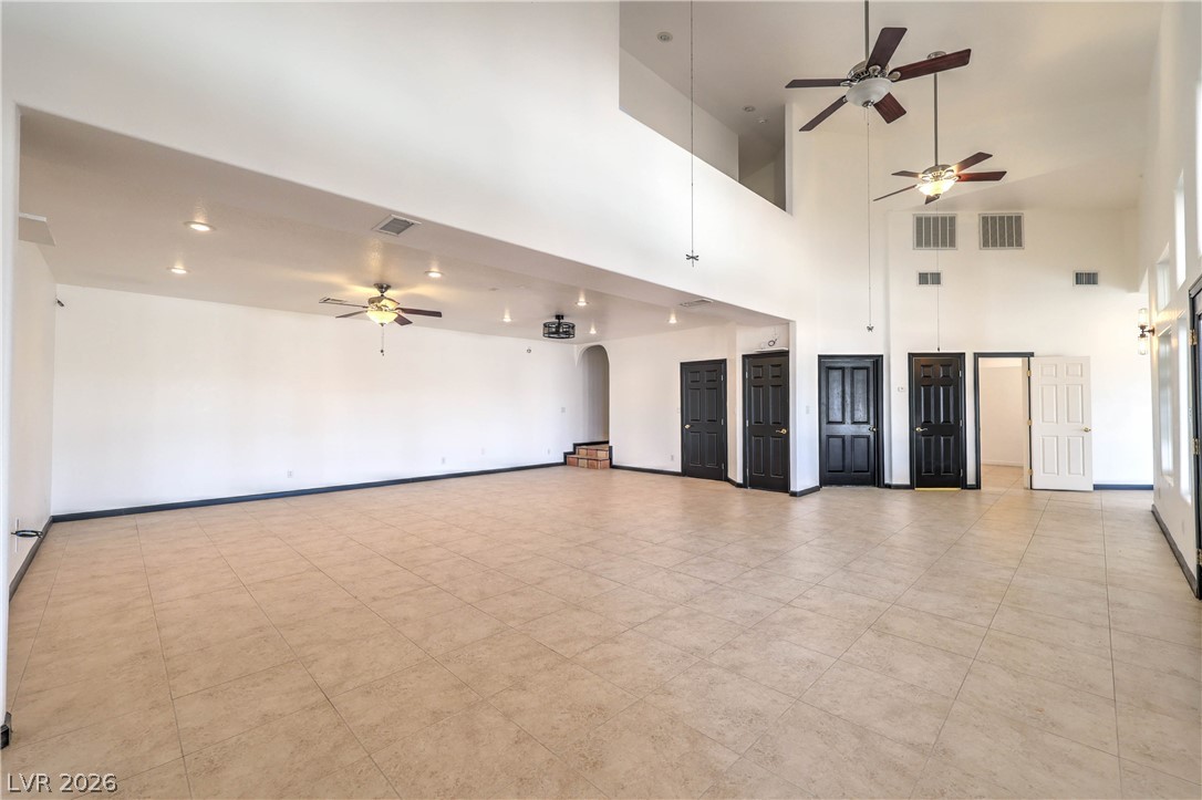 Photo 37 of 63, 3195 Heyer Street