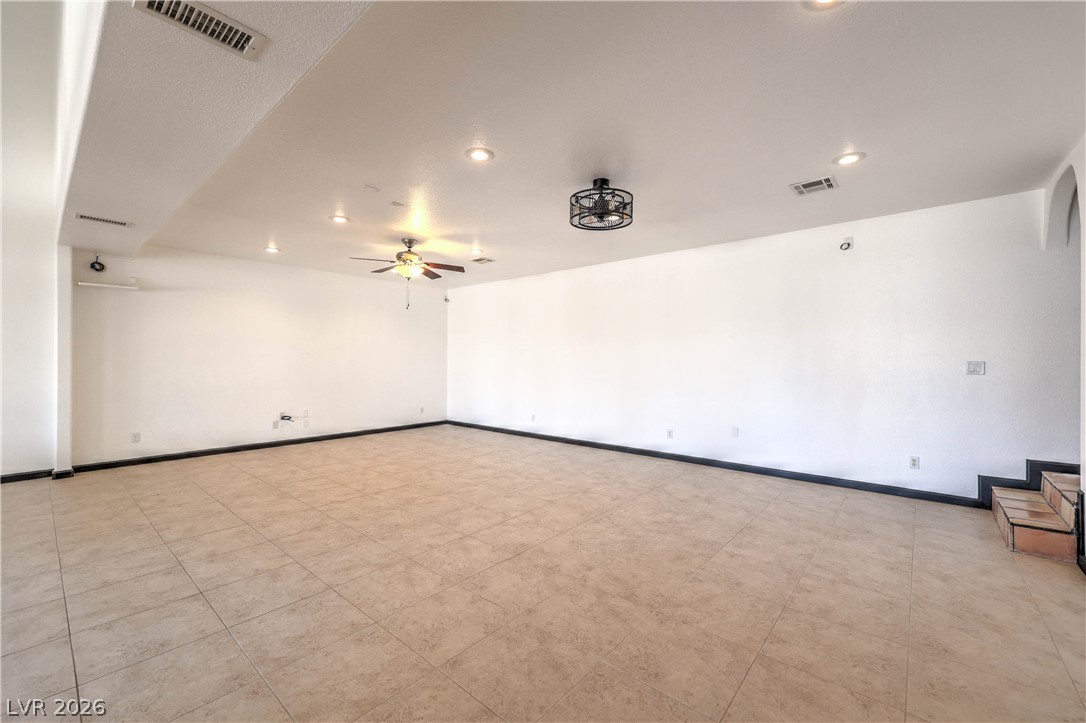 Photo 39 of 63, 3195 Heyer Street