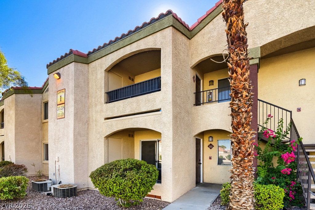 Photo 2 of 7885 W Flamingo Road #1003