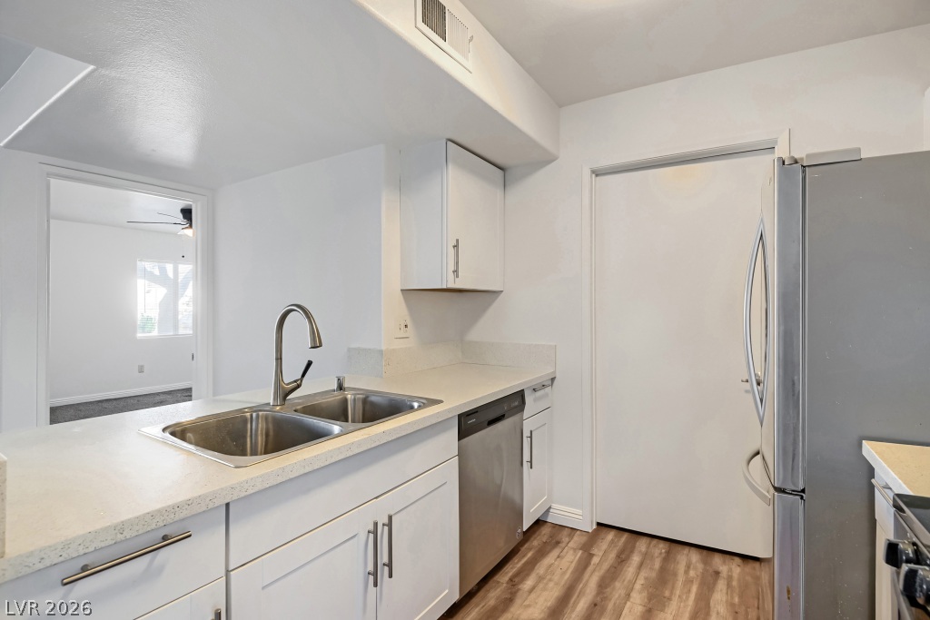 Photo 14 of 26, 7885 W Flamingo Road #1003