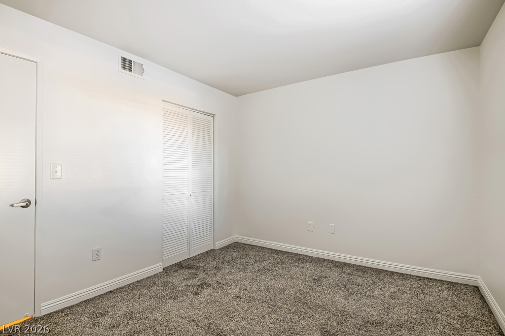 Photo 21 of 26, 7885 W Flamingo Road #1003