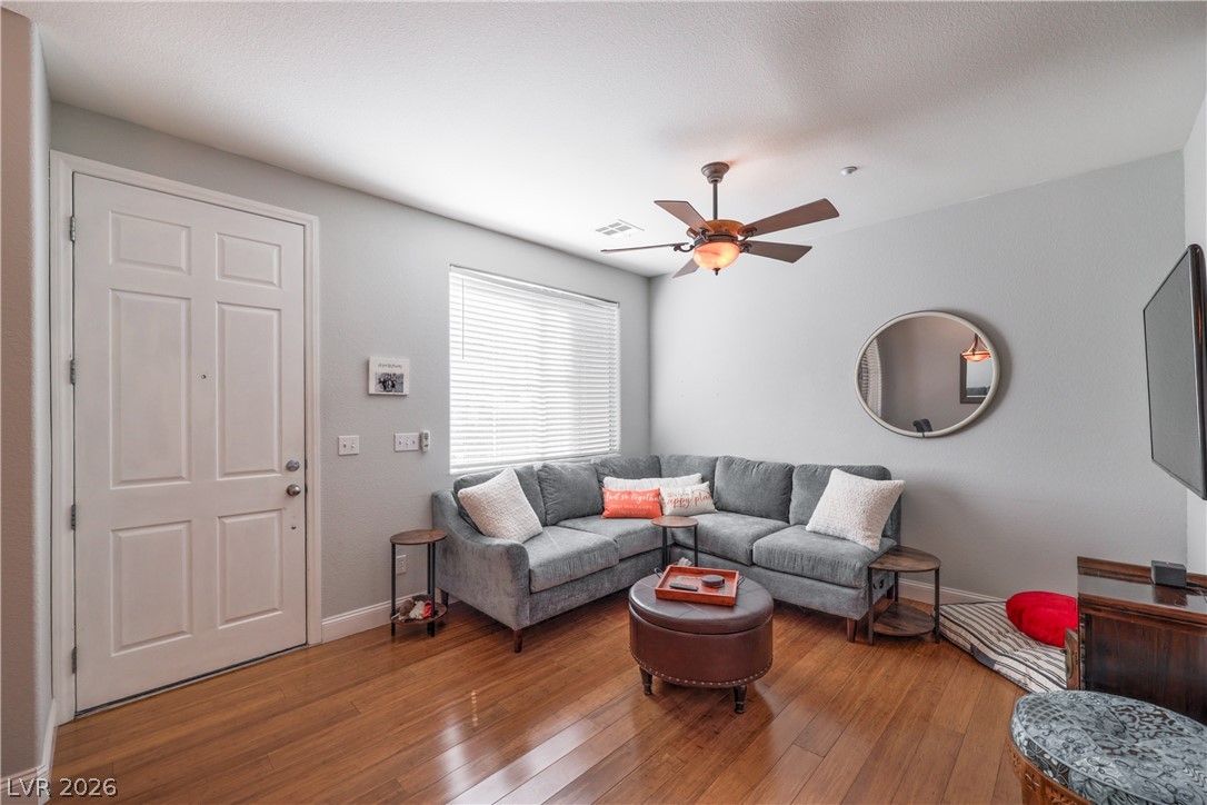 Photo 6 of 31, 1525 Spiced Wine Avenue #12103
