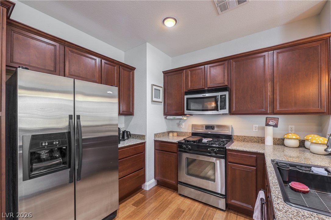 Photo 11 of 31, 1525 Spiced Wine Avenue #12103