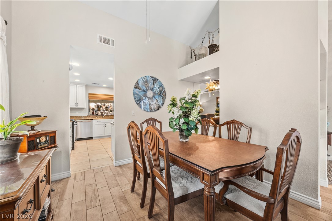 Photo 11 of 31, 3729 Rockland Drive