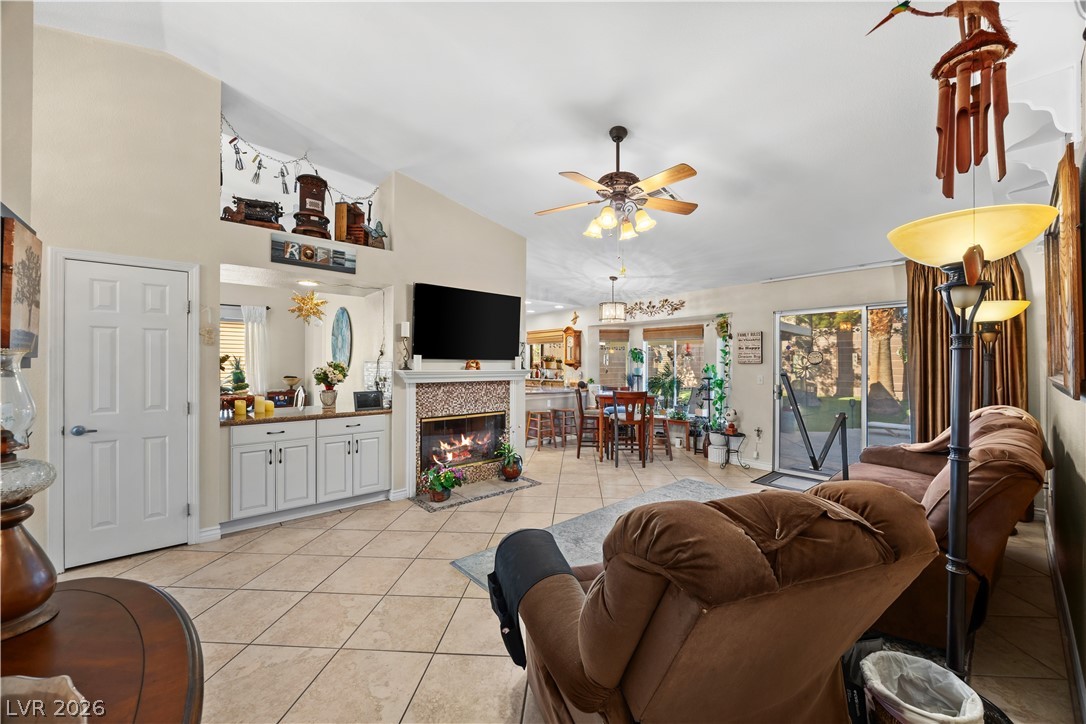 Photo 16 of 31, 3729 Rockland Drive