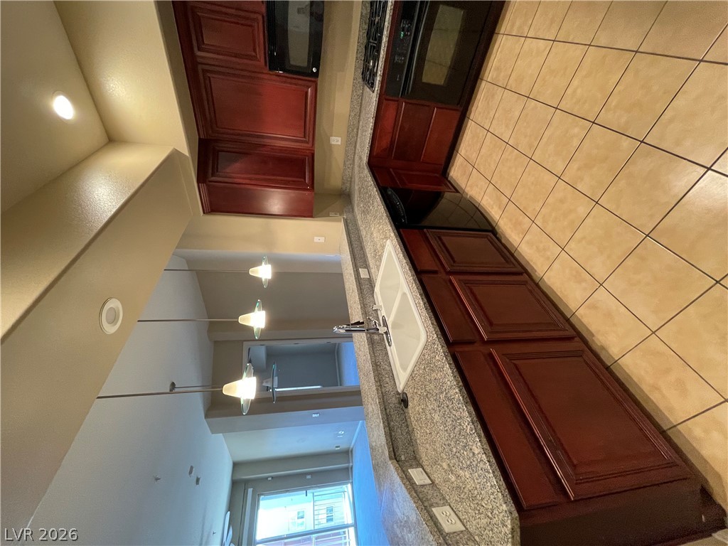 Photo 5 of 32 E Serene Avenue #407