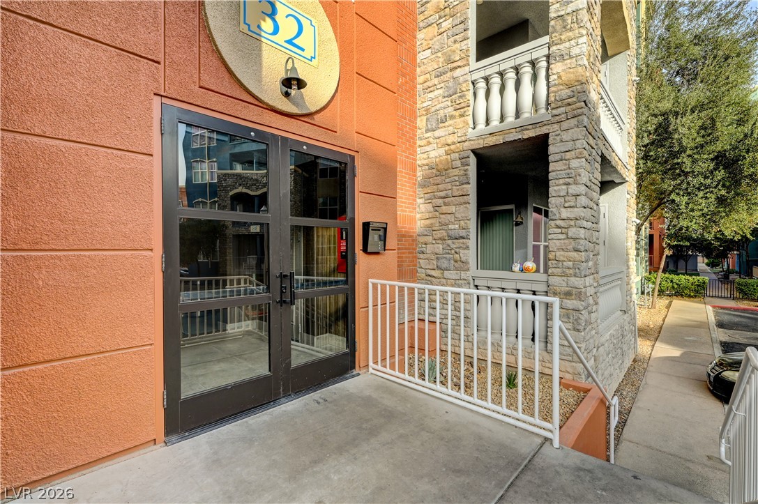 Photo 3 of 32 E Serene Avenue #407