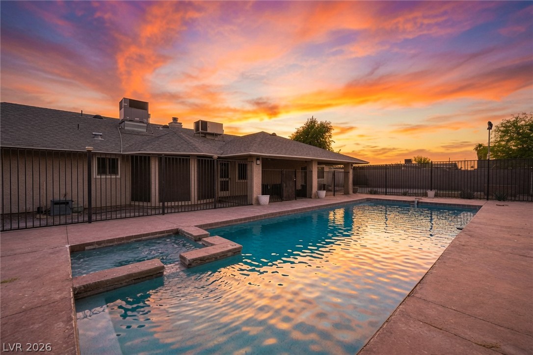 5240 E Monroe Avenue, Las Vegas 89110