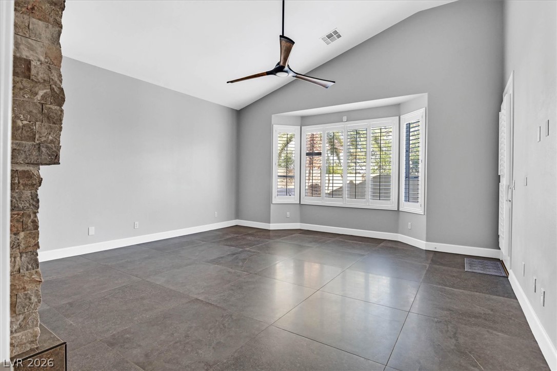 Photo 17 of 48, 2077 Jupiter Hills Lane