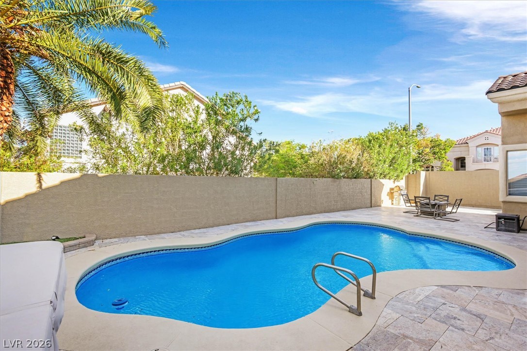 Photo 33 of 48, 2077 Jupiter Hills Lane