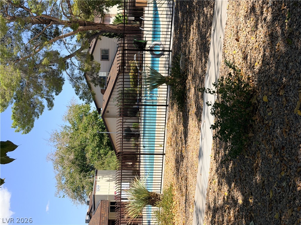 Photo 27 of 33, 2350 Cardiff Lane #C