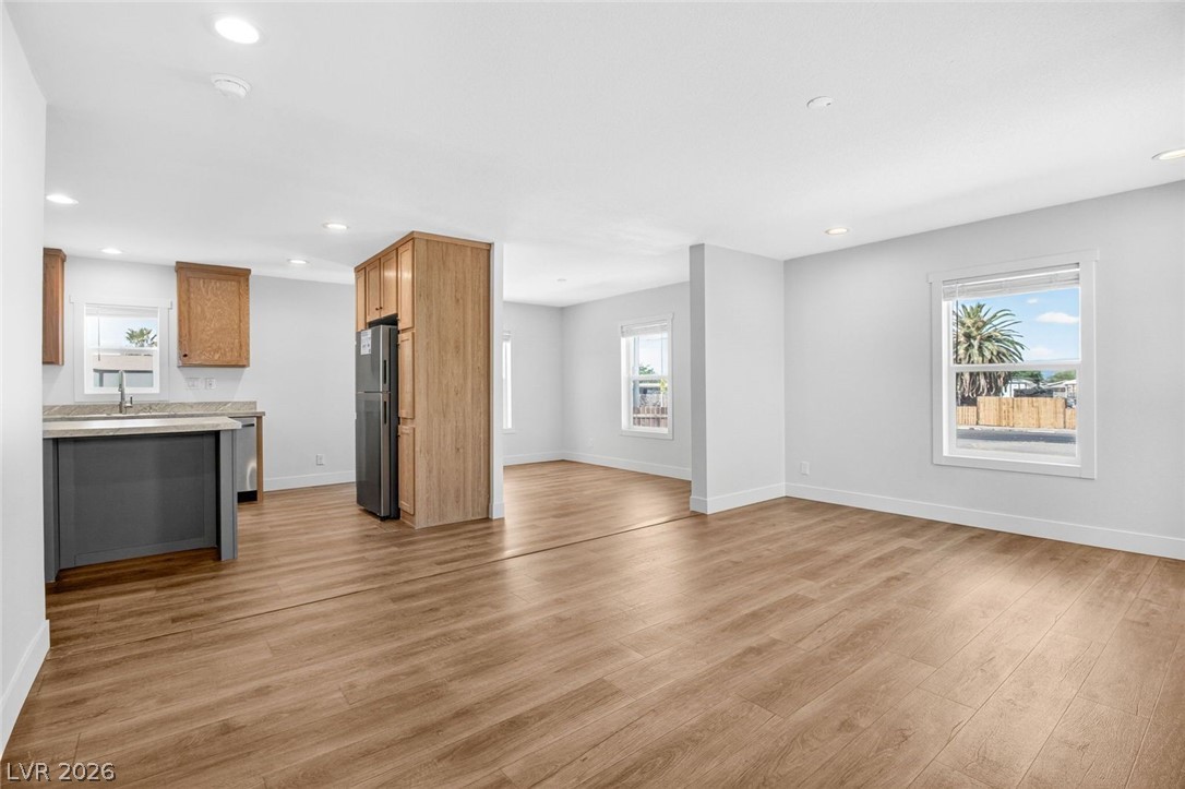 Photo 5 of 2258 Toiyabe Street