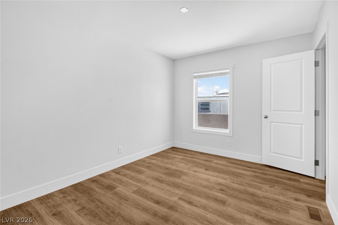 Photo 10 of 18, 2258 Toiyabe Street