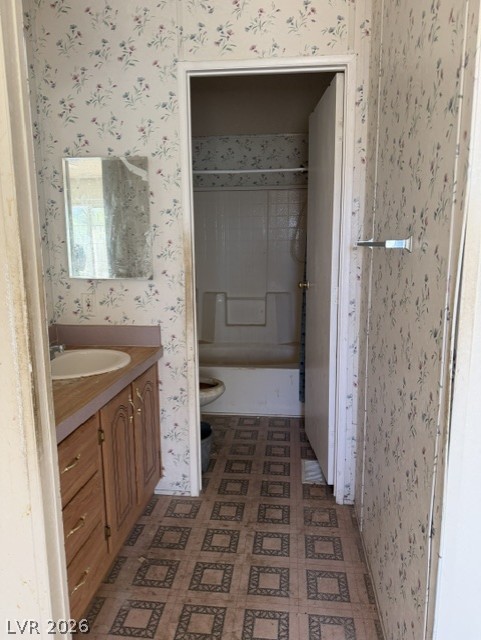 Photo 2 of 4560 Savoy Boulevard