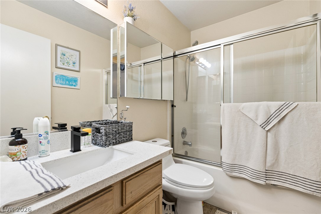 Photo 8 of 33, 1747 Ashburn Drive