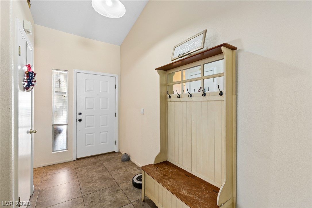 Photo 2 of 1747 Ashburn Drive