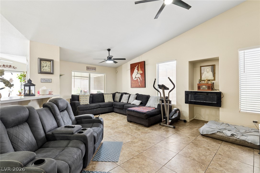 Photo 3 of 1747 Ashburn Drive