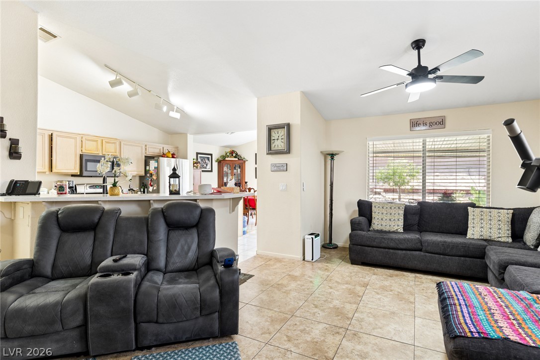 Photo 6 of 33, 1747 Ashburn Drive