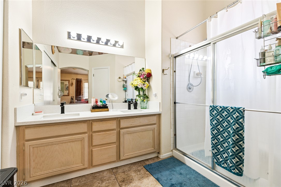 Photo 7 of 33, 1747 Ashburn Drive