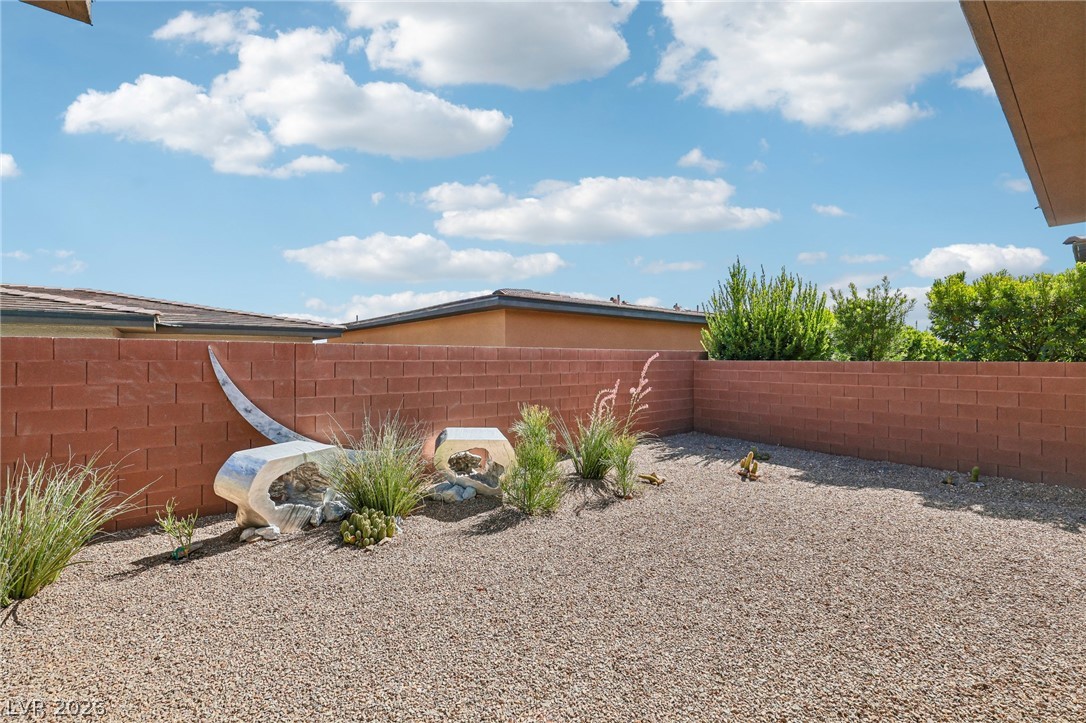 Photo 41 of 41, 6754 Desert Crimson Street