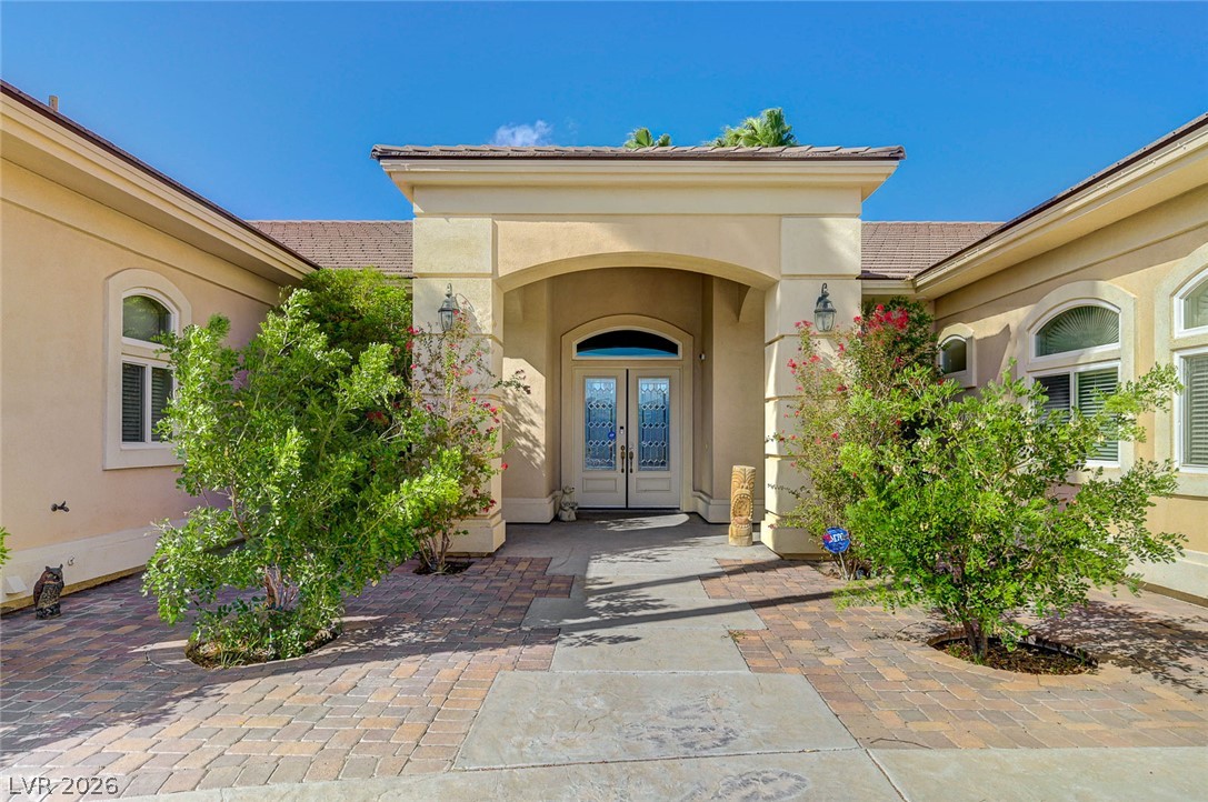 Photo 12 of 31, 410 E Paradise Hills Drive
