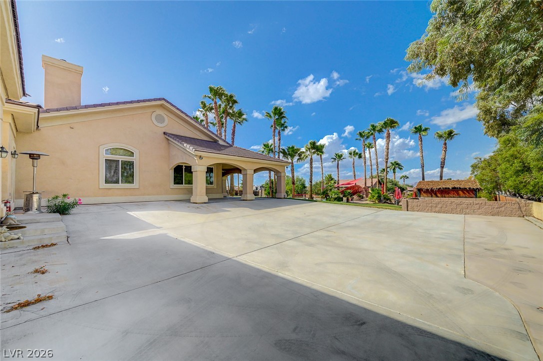 Photo 6 of 31, 410 E Paradise Hills Drive