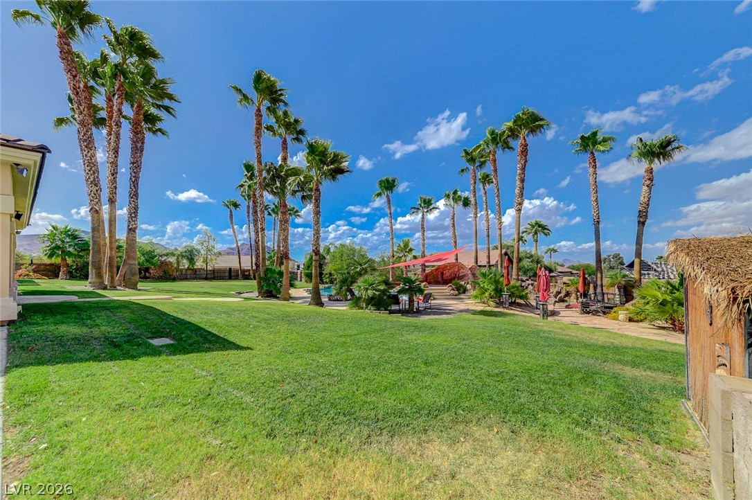 Photo 7 of 31, 410 E Paradise Hills Drive