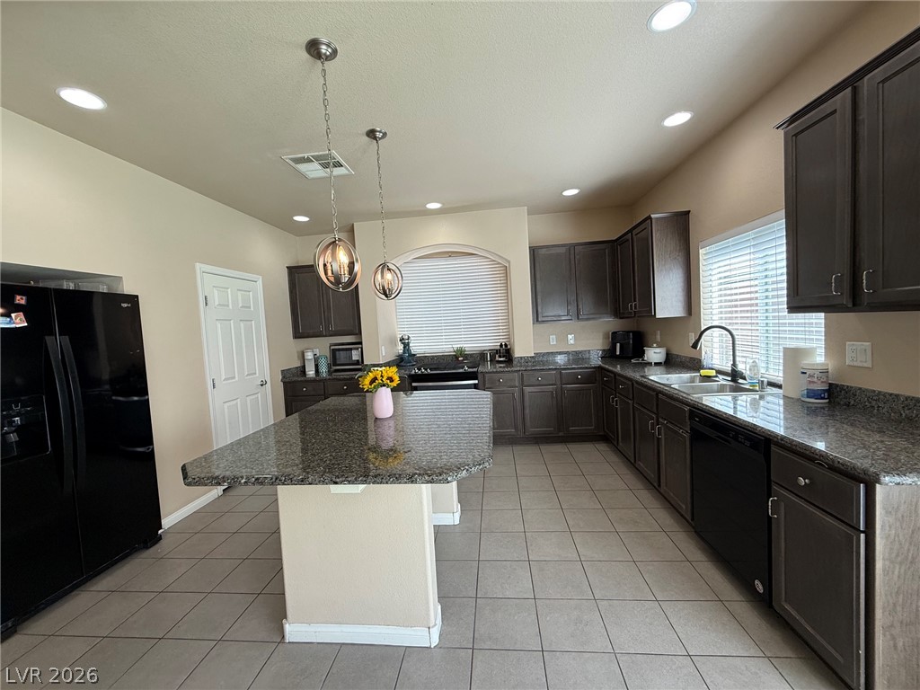 Photo 7 of 19, 8173 Crimson Creek Court